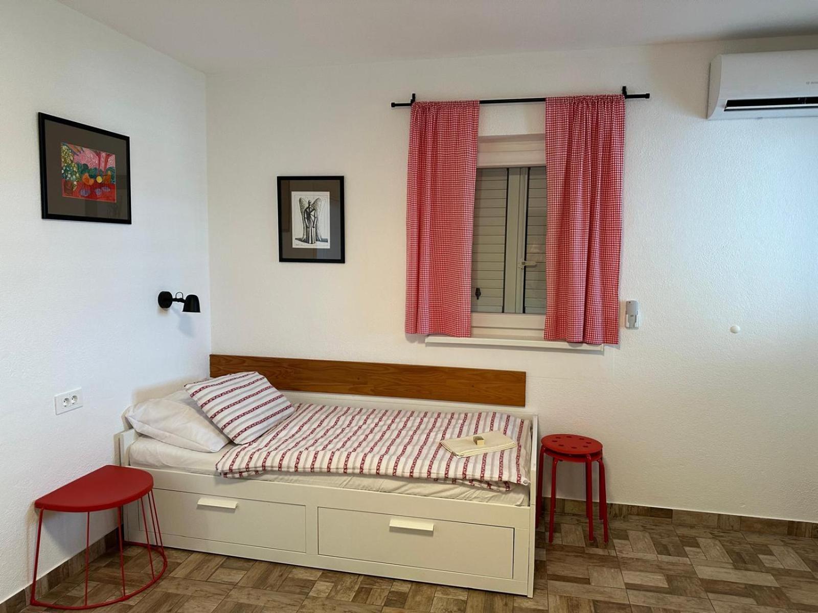 Apartments "Laci" Krk Town Exterior photo